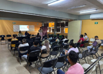 Gobierno de Sonora involucra a padres de familia en la construcción de La Paz