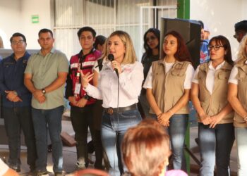 LLEVA FERIA DE SERVICIOS DE DIF NAVOJOA A MÚLTIPLES BENEFICIOS A TIERRA BLANCA